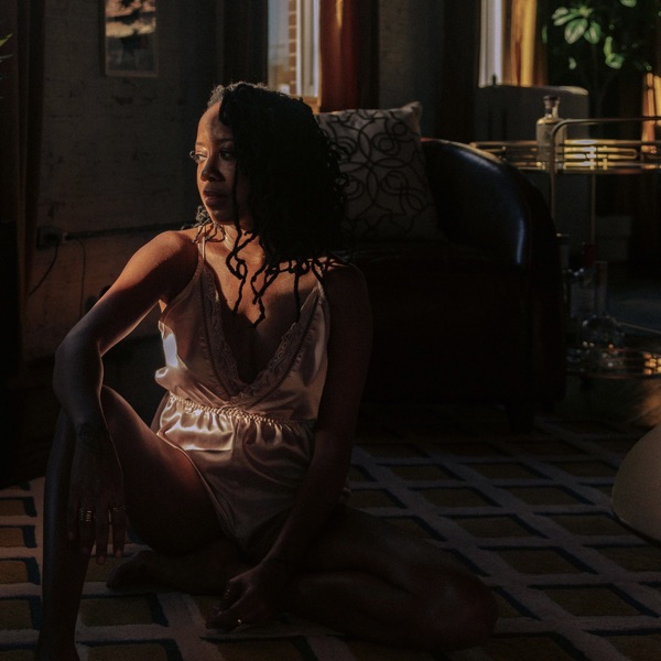 Extreme Gravity — Debórah Bond